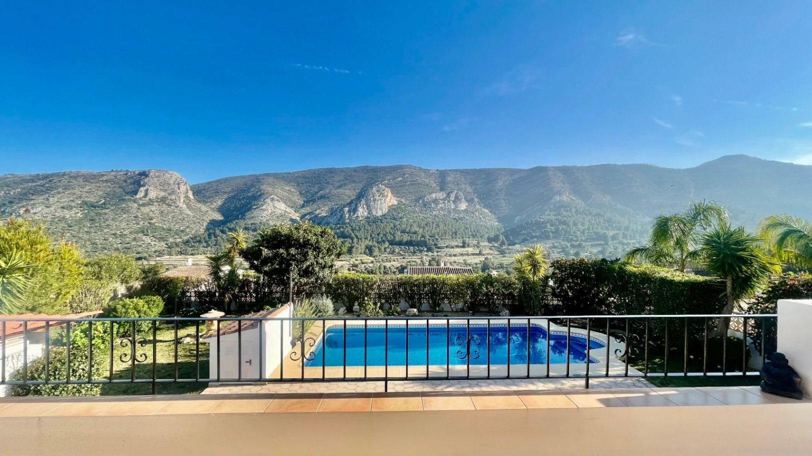 Villa for sale in Pedreguer - Impressive, modern, spectacular views