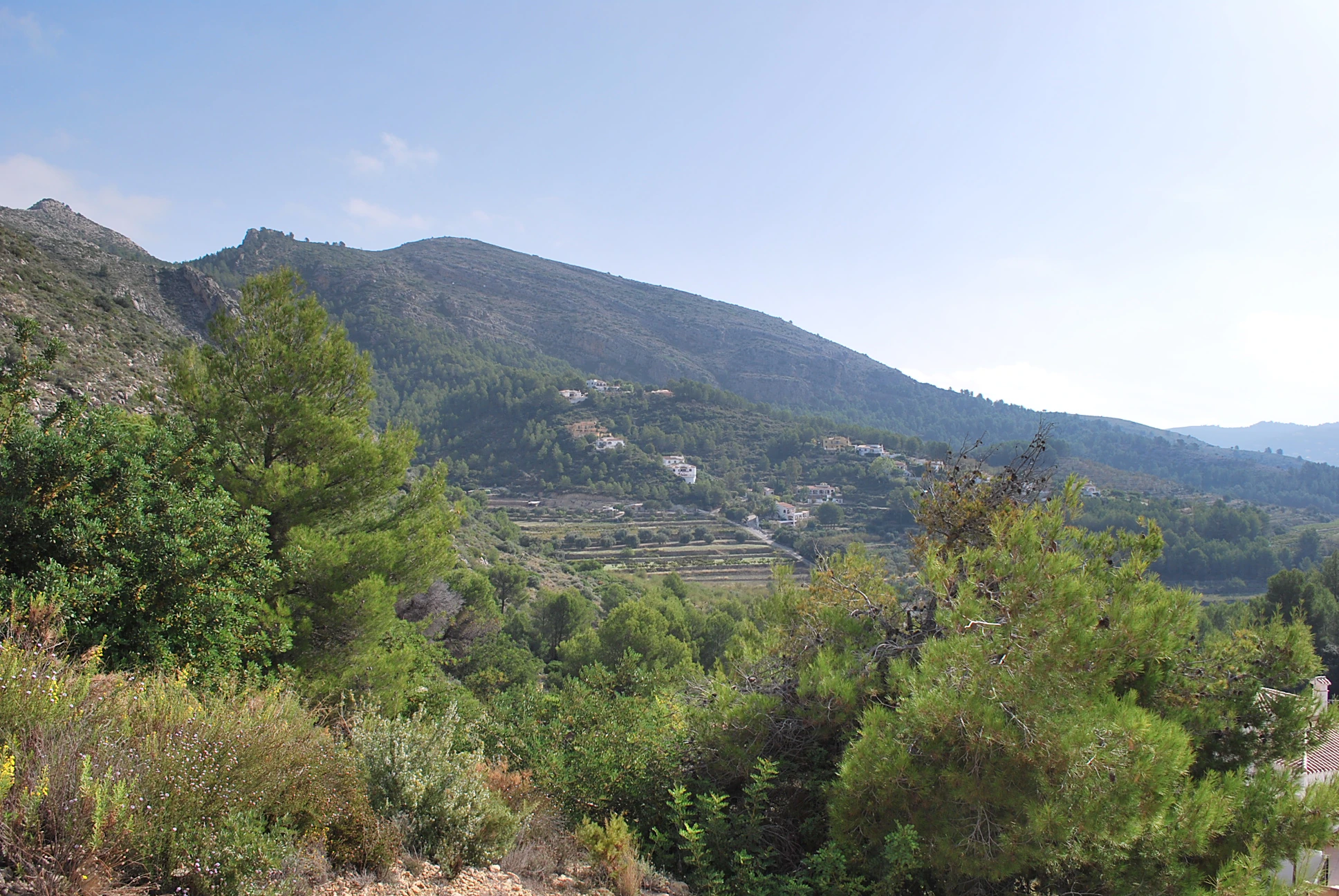 Villa for Sale in Jalon: Extremely private, panoramic views