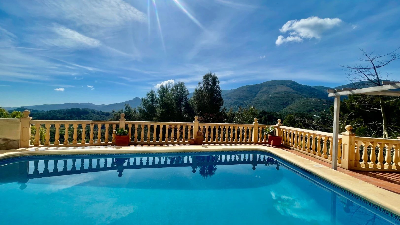 Villa for sale in Benigembla: Breathtaking views, exceptional privacy