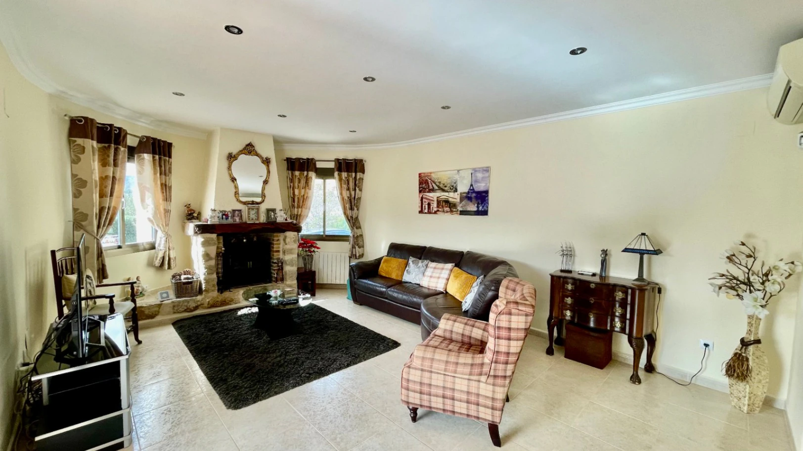 Villa for sale in Jalon: Secluded, sought-after location