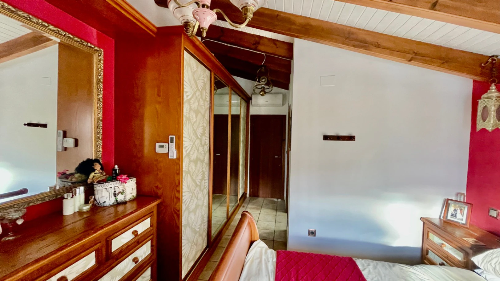 Villa for sale in Alcalali: Main house 4 bed, separate 2 bed casita