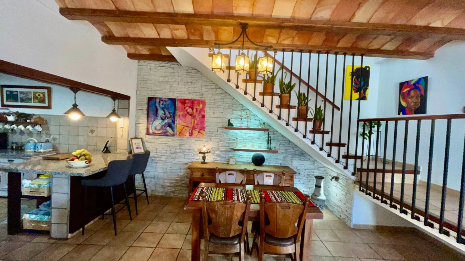 Villa for sale in Alcalali: Main house 4 bed, separate 2 bed casita