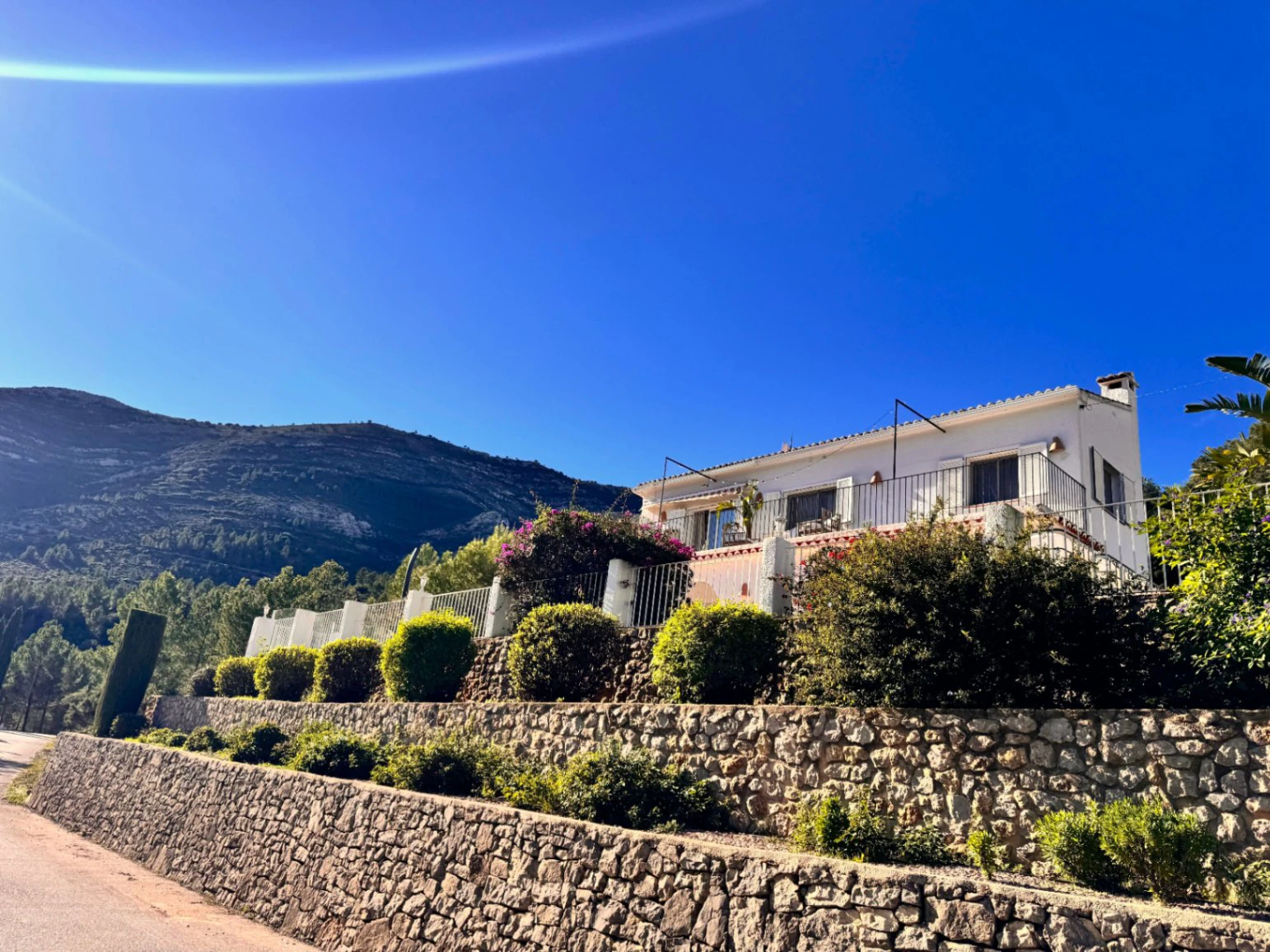 Villa for sale in Parcent: Spectacular views, tranquil location
