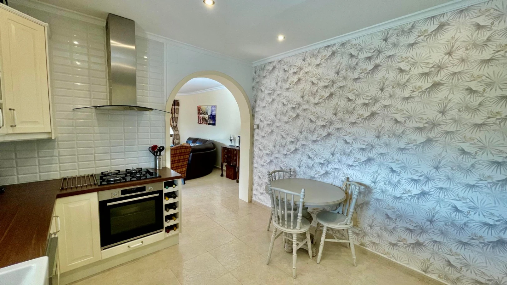 Villa for sale in Jalon: Secluded, sought-after location