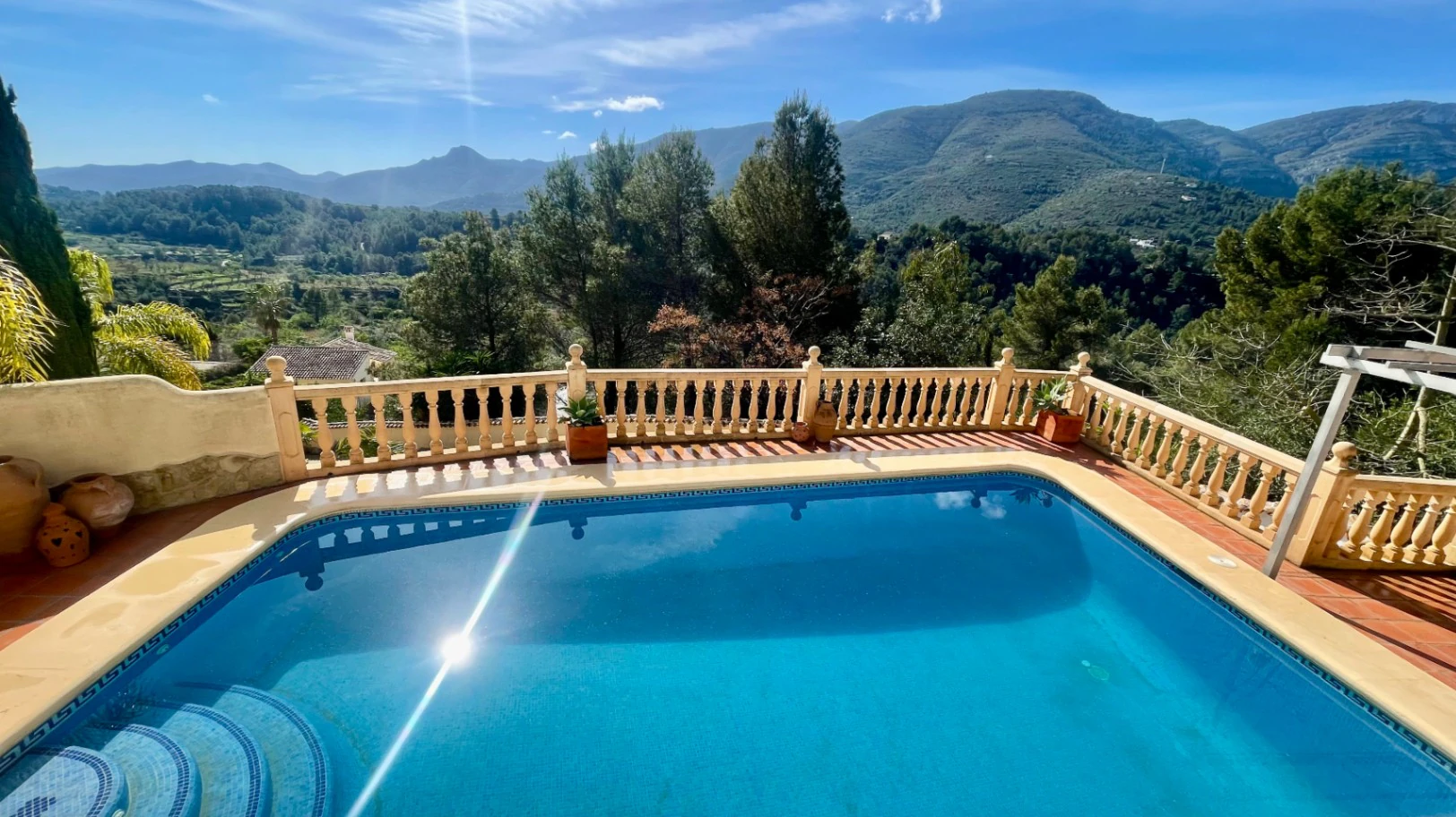 Villa for sale in Benigembla: Breathtaking views, exceptional privacy