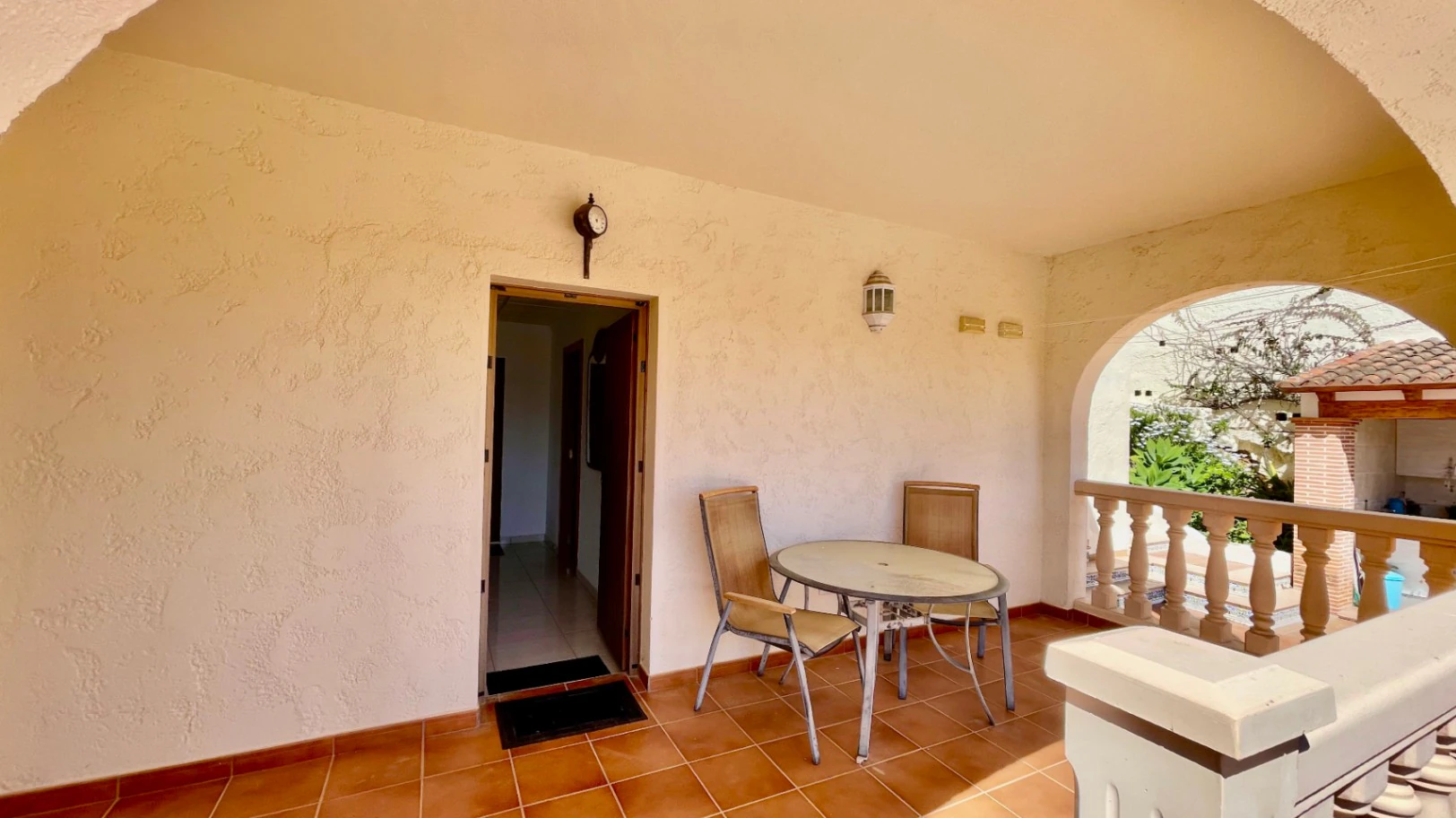 Villa for sale in Jalon:  Modern, easy access, with stunning views
