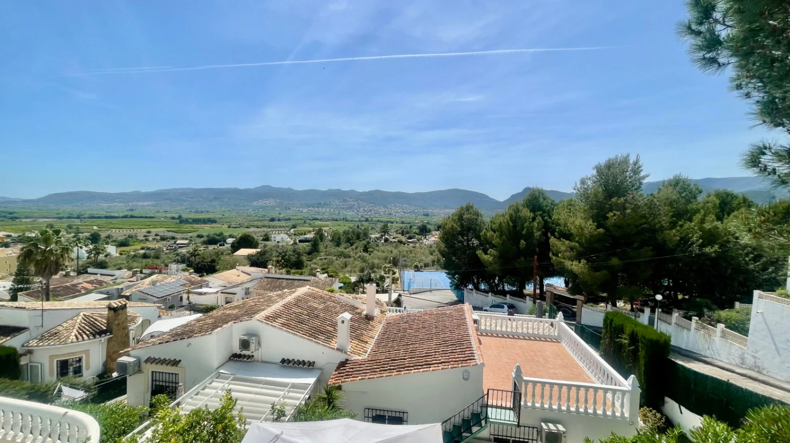 Villa for sale in Tormos: Spectacular views, guest apartment
