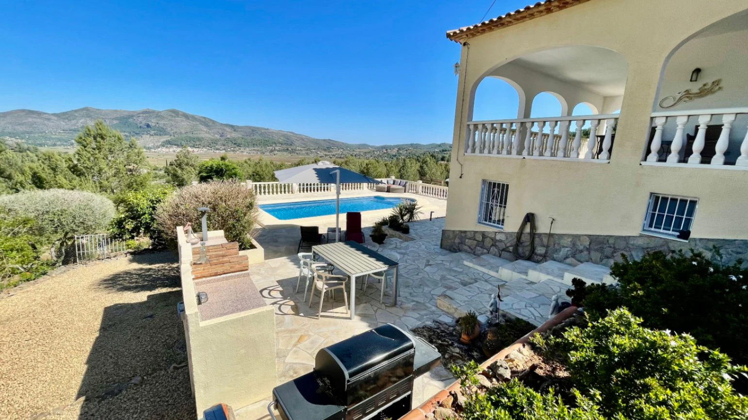 Villa te koop in Lliber:  Prachtig uitzicht, groot perceel