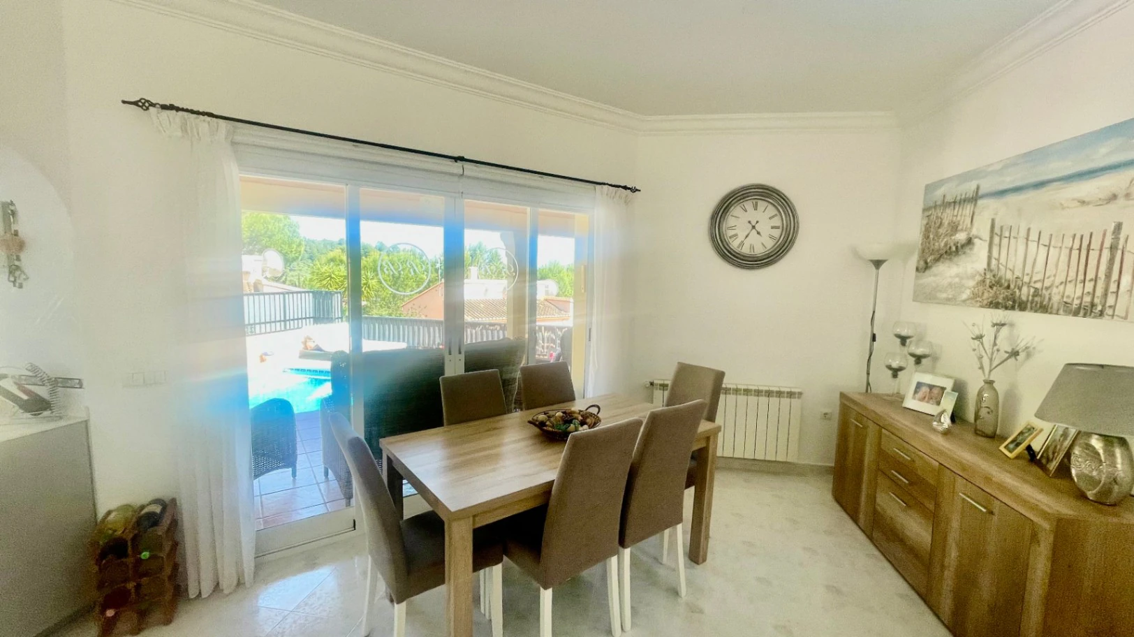 Villa for sale in Alcalali: Modern, immaculate, spacious corner plot