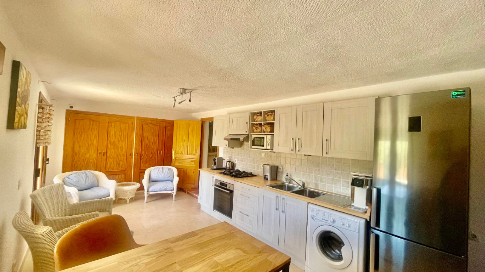 Villa for sale in Jalon: Spacious flat plot, quiet location
