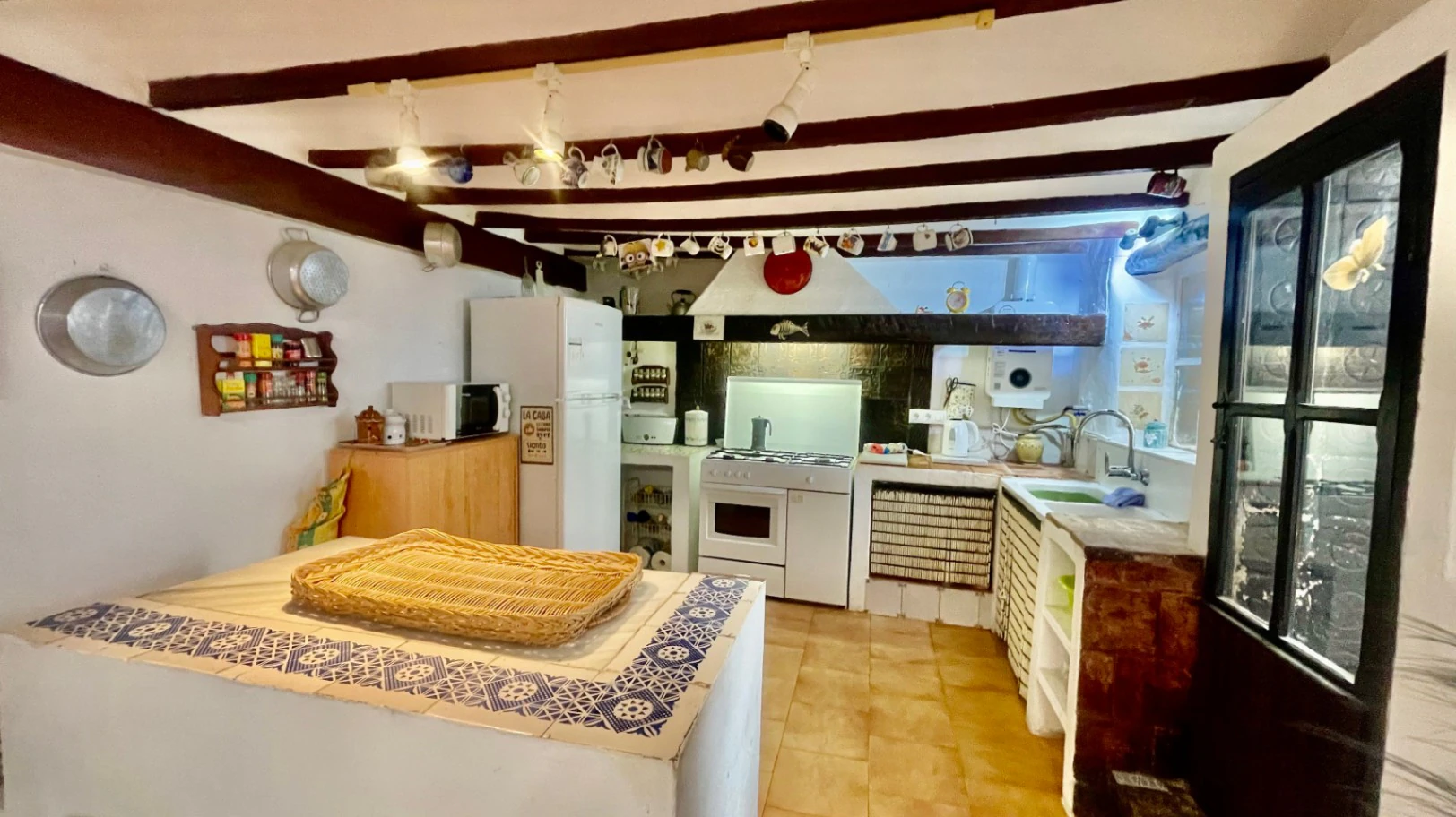 Traditional country home for sale in Llosa: Unique and charming