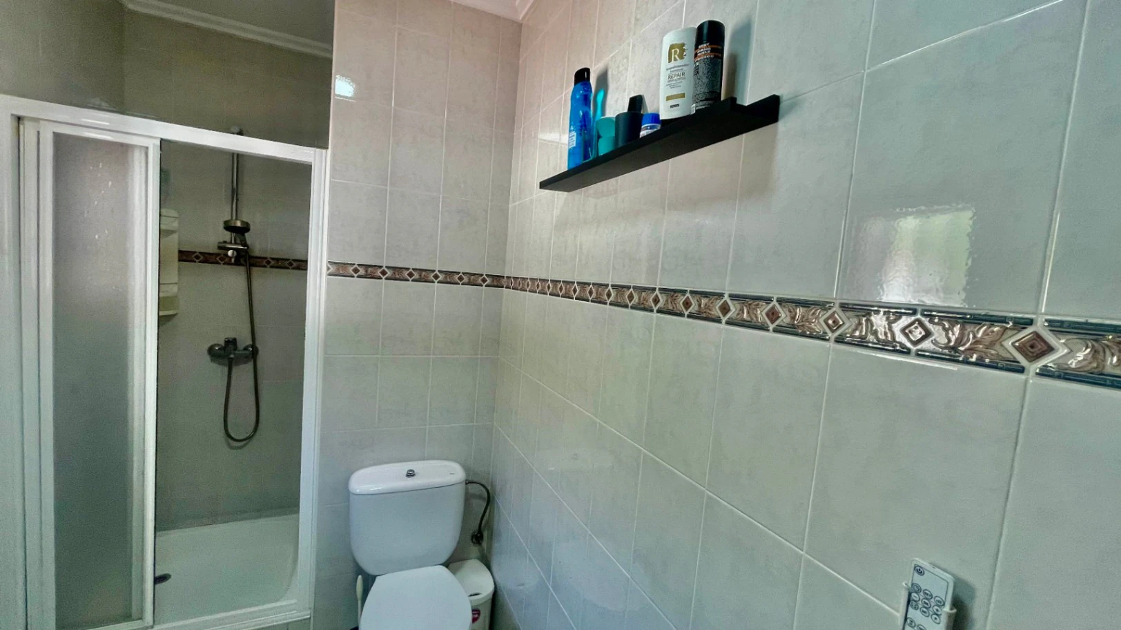 Villa for sale in Tormos: Spectacular views, guest apartment