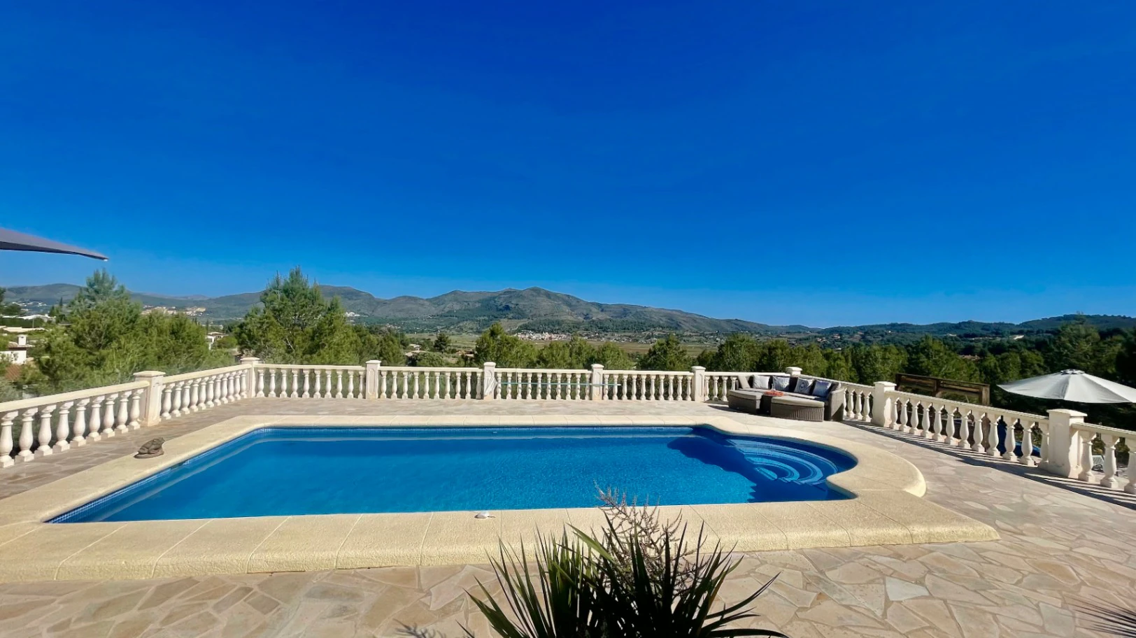 Villa te koop in Lliber:  Prachtig uitzicht, groot perceel