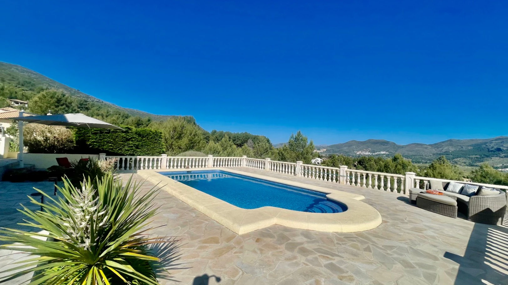 Villa te koop in Lliber:  Prachtig uitzicht, groot perceel