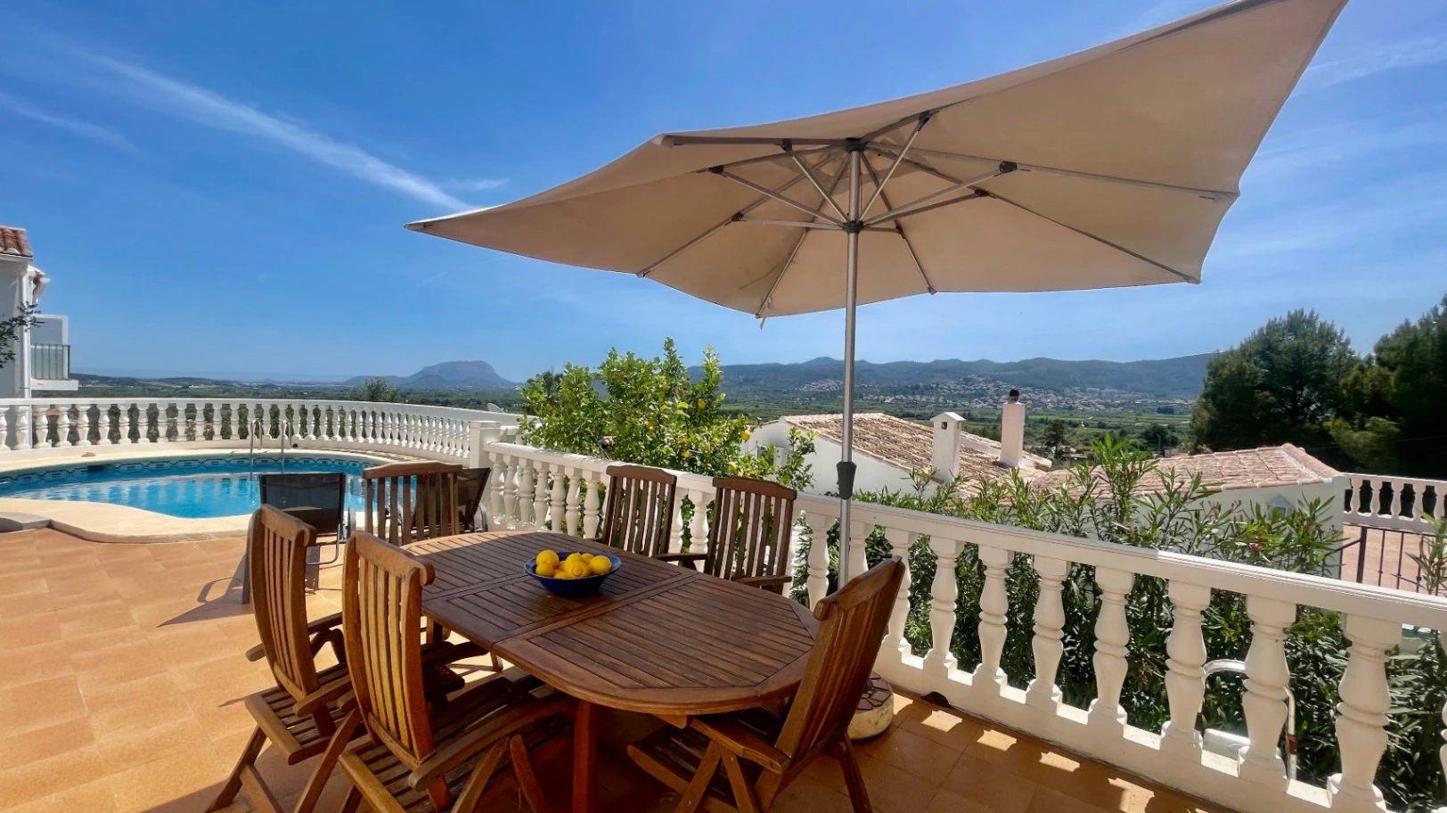 Villa for sale in Tormos: Spectacular views, guest apartment