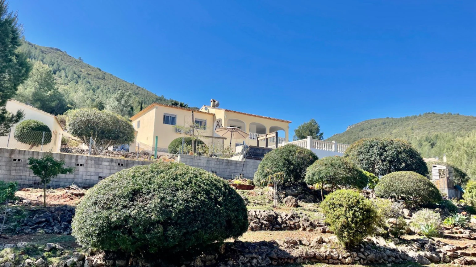 Villa te koop in Lliber:  Prachtig uitzicht, groot perceel