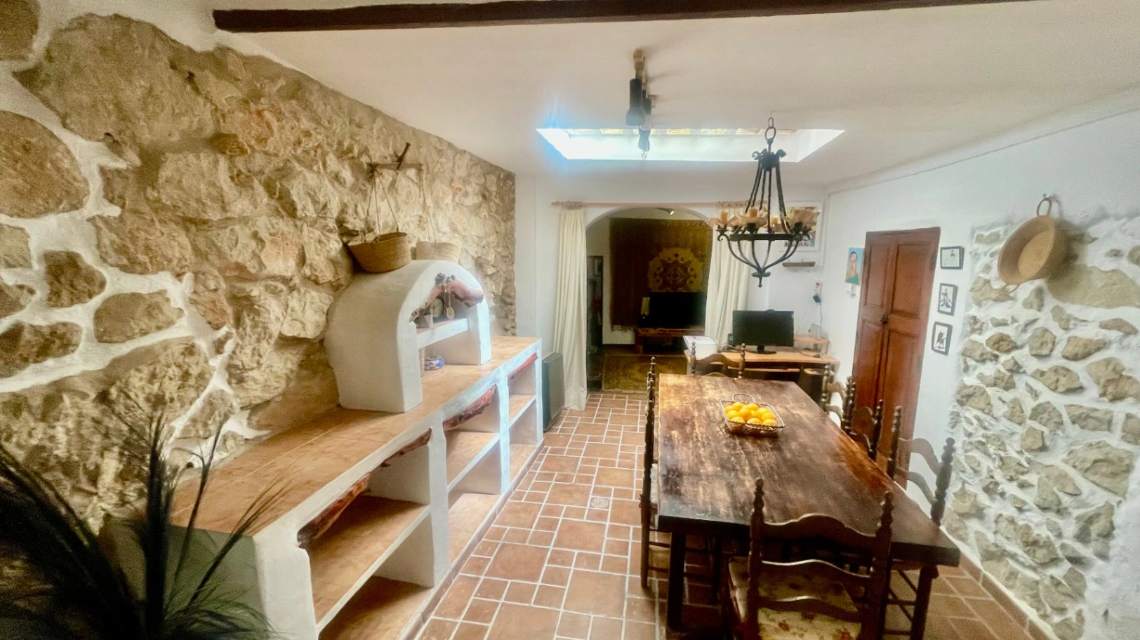 Traditional country home for sale in Llosa: Unique and charming