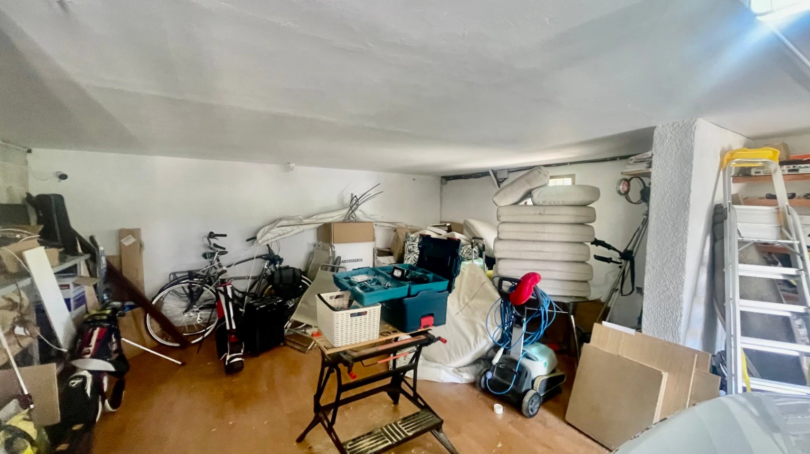 Villa en venta en Jalón: parcela llana y espaciosa, en una zona tranquila