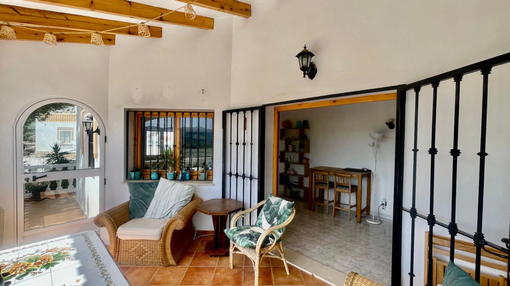 Villa à vendre à Tormos : vue imprenable, appartement d'amis
