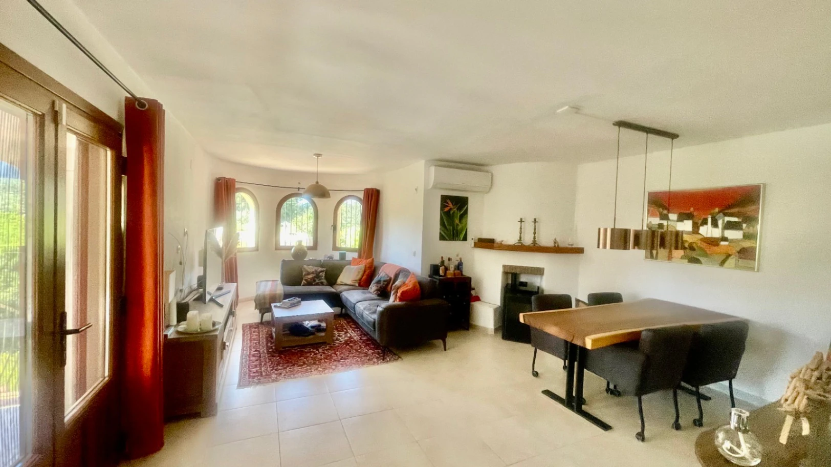 Villa en venta en Jalón: parcela llana y espaciosa, en una zona tranquila