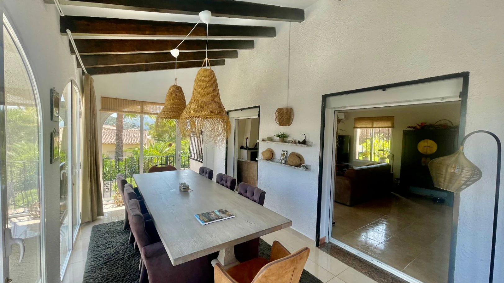 Villa te koop in Alcalalí: Ruim hoekperceel