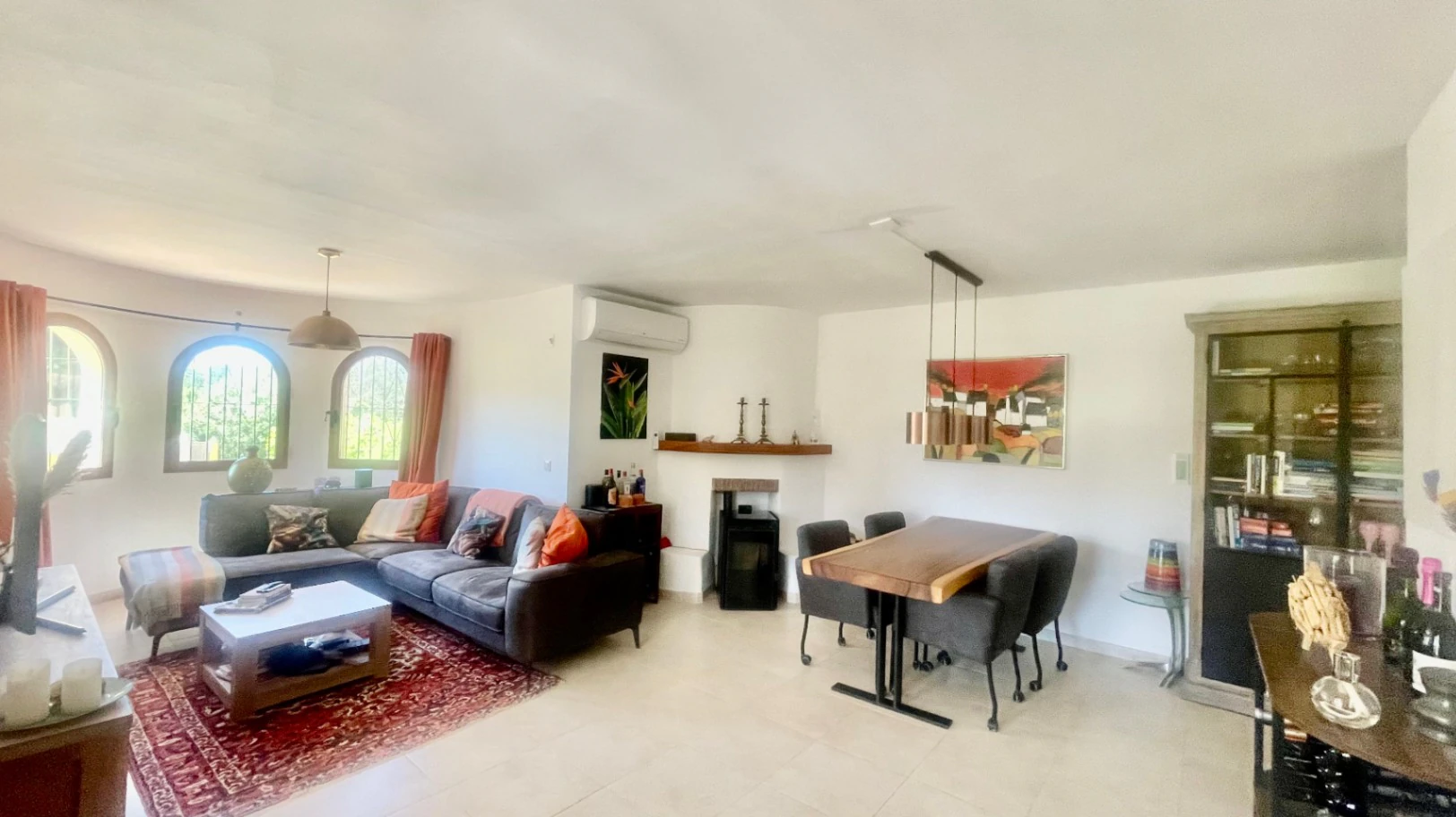 Villa en venta en Jalón: parcela llana y espaciosa, en una zona tranquila