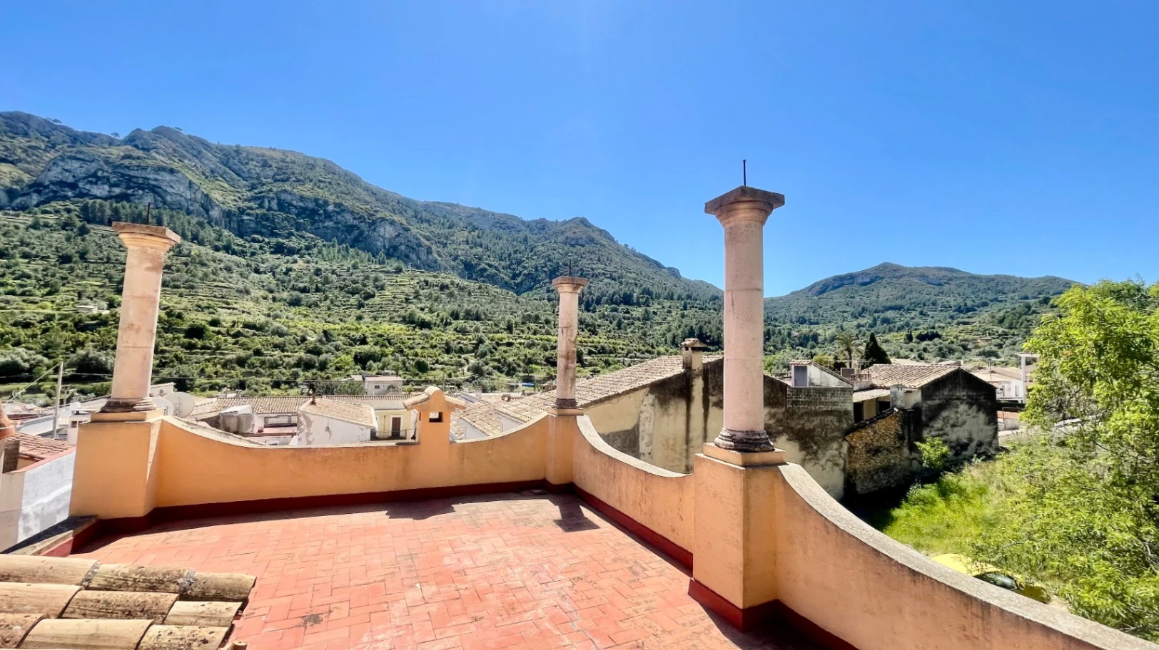 Casa rural tradicional en venta en Llosa: única y con encanto