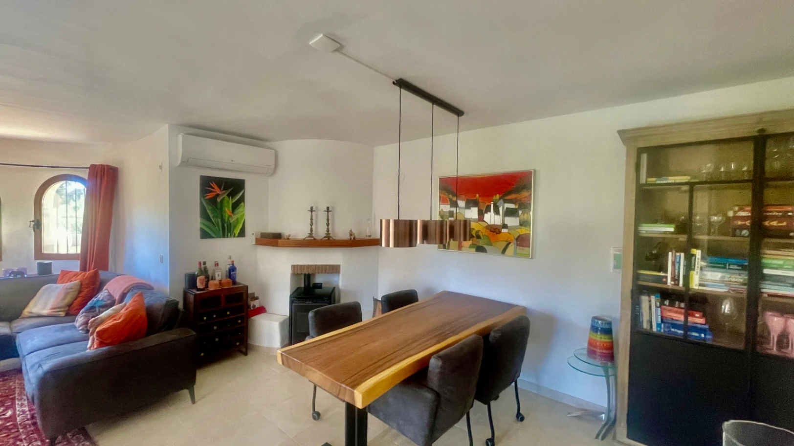 Villa en venta en Jalón: parcela llana y espaciosa, en una zona tranquila