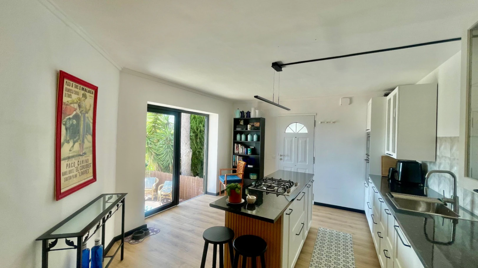 Villa à vendre à Tormos : vue imprenable, appartement d'amis