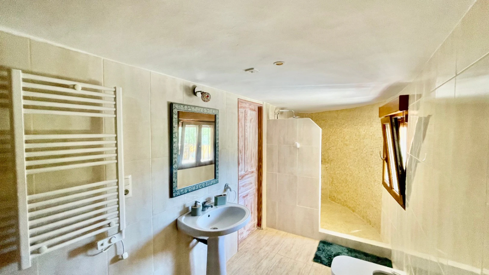 Villa en venta en Jalón: parcela llana y espaciosa, en una zona tranquila