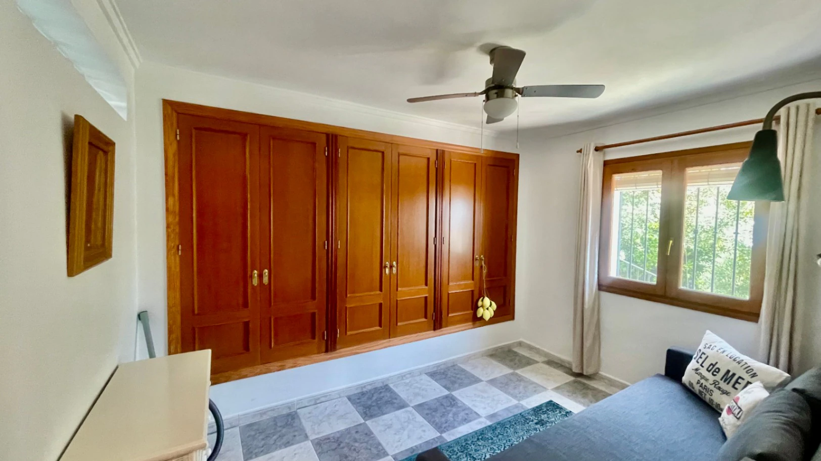 Villa à vendre à Tormos : vue imprenable, appartement d'amis