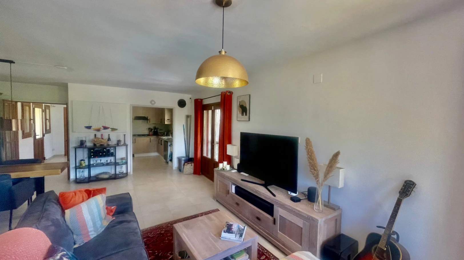 Villa en venta en Jalón: parcela llana y espaciosa, en una zona tranquila