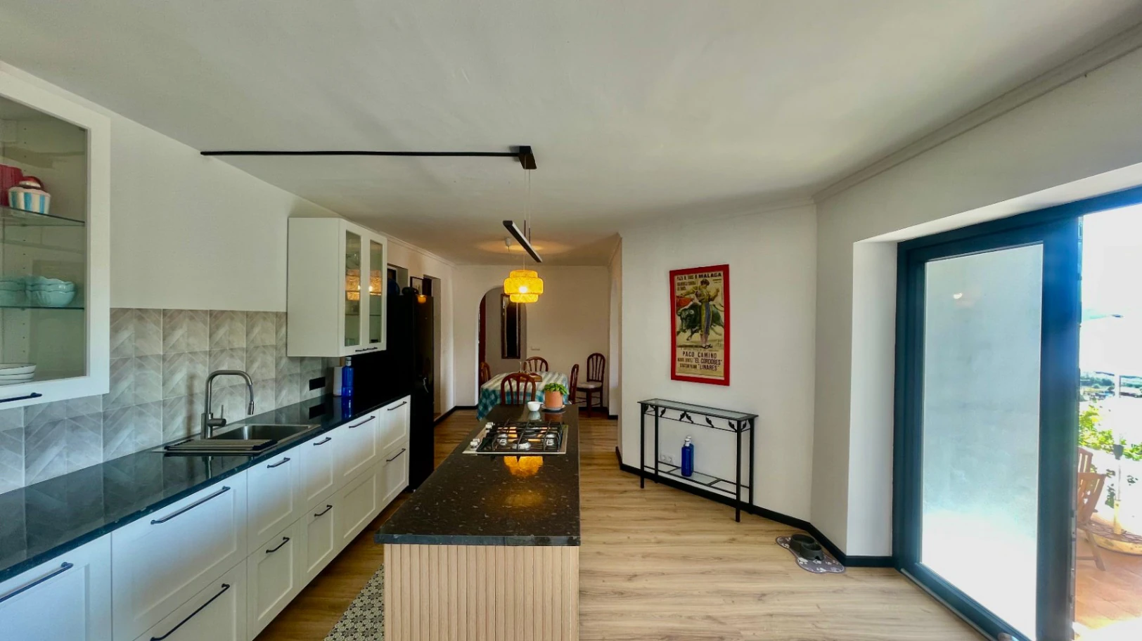 Villa à vendre à Tormos : vue imprenable, appartement d'amis