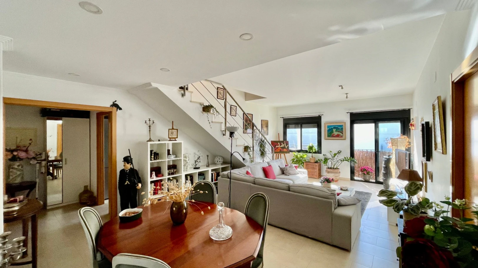 Penthouse apartment in Jalon: Prime central location