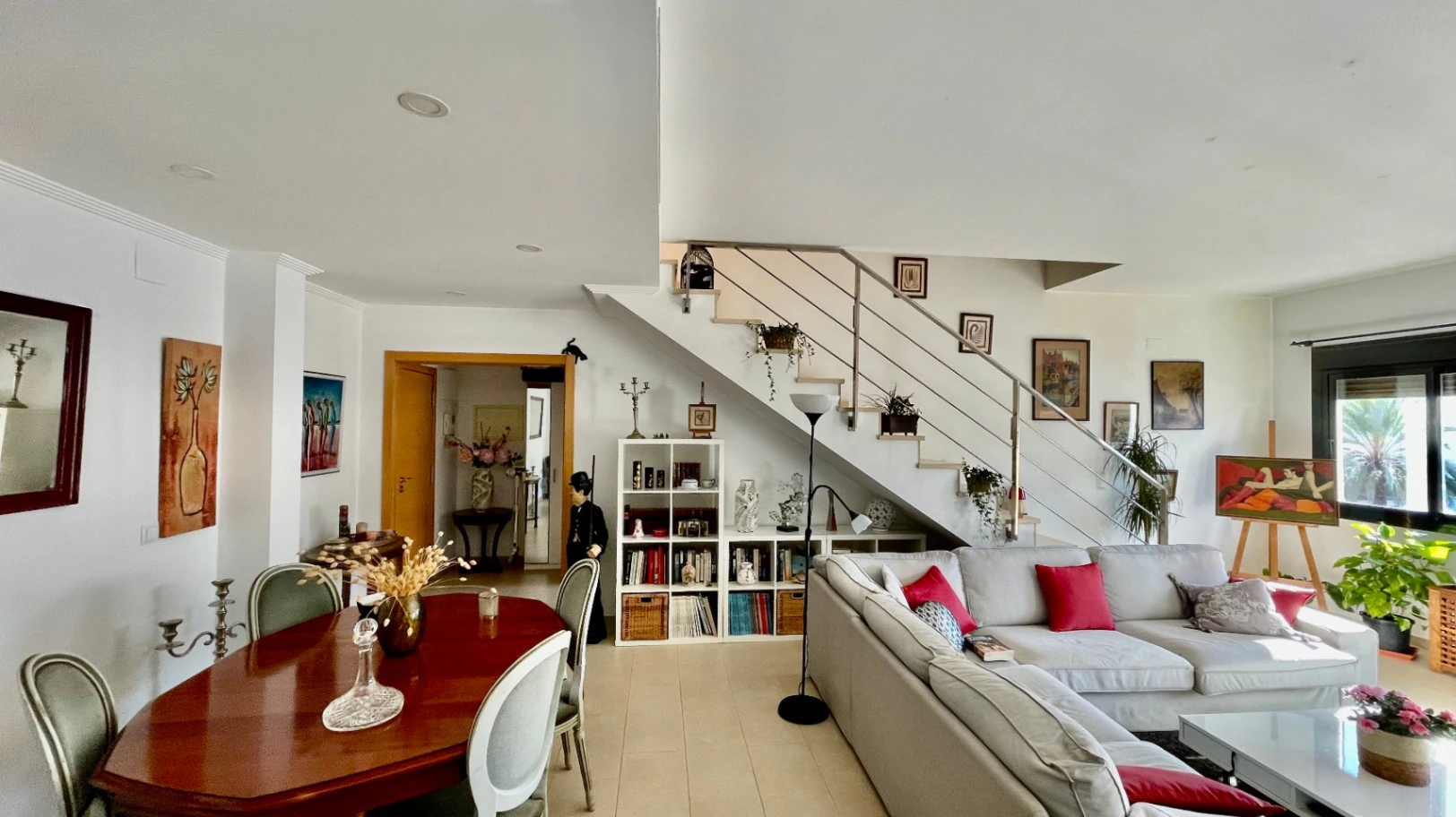 Penthouse apartment in Jalon: Prime central location