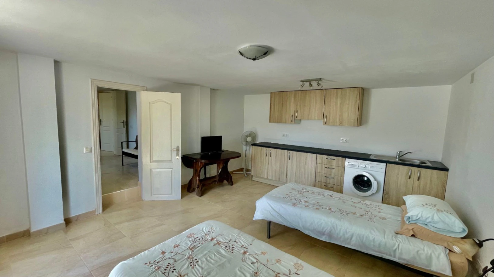 Villa for sale in Orba: Panoramic views, separate guest apartment