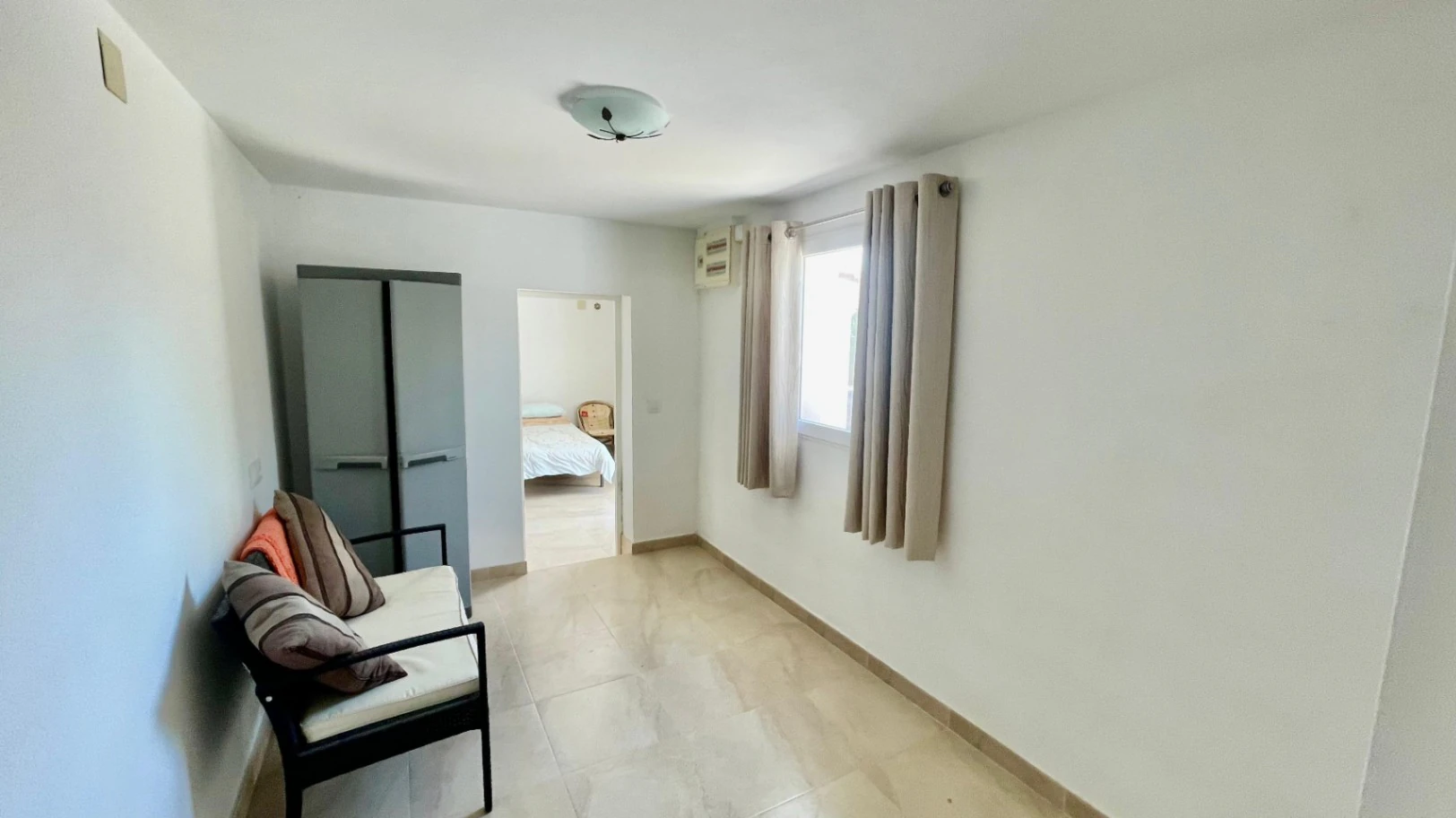 Villa for sale in Orba: Panoramic views, separate guest apartment