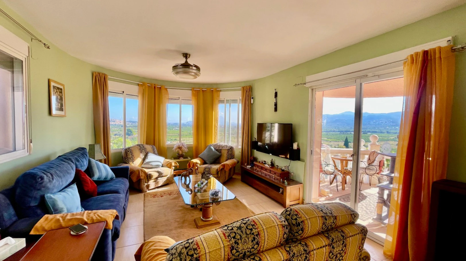 Villa for sale in Tormos: South-facing, panoramic views