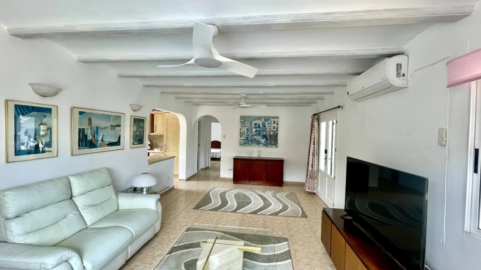 Villa for sale in Alcalali - Corner plot, mountain views