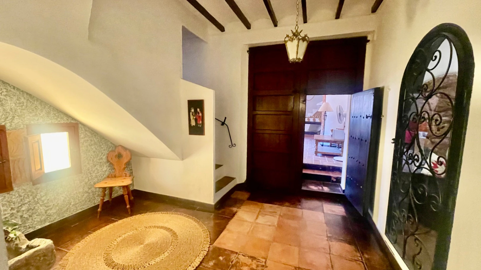 Traditional country home for sale in Llosa: Unique and charming