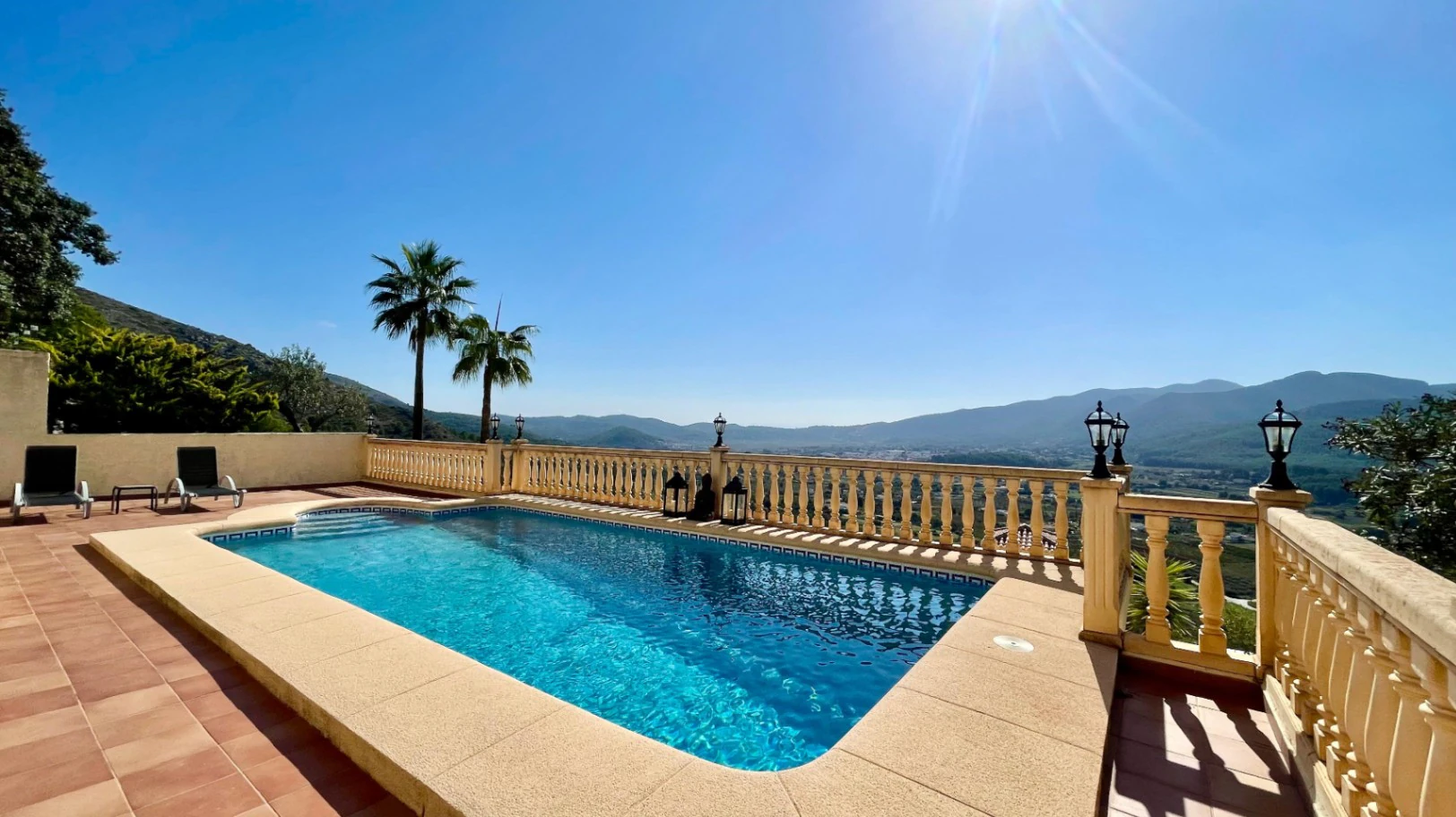 Villa for sale in Jalon: Spectacular, south-facing valley views