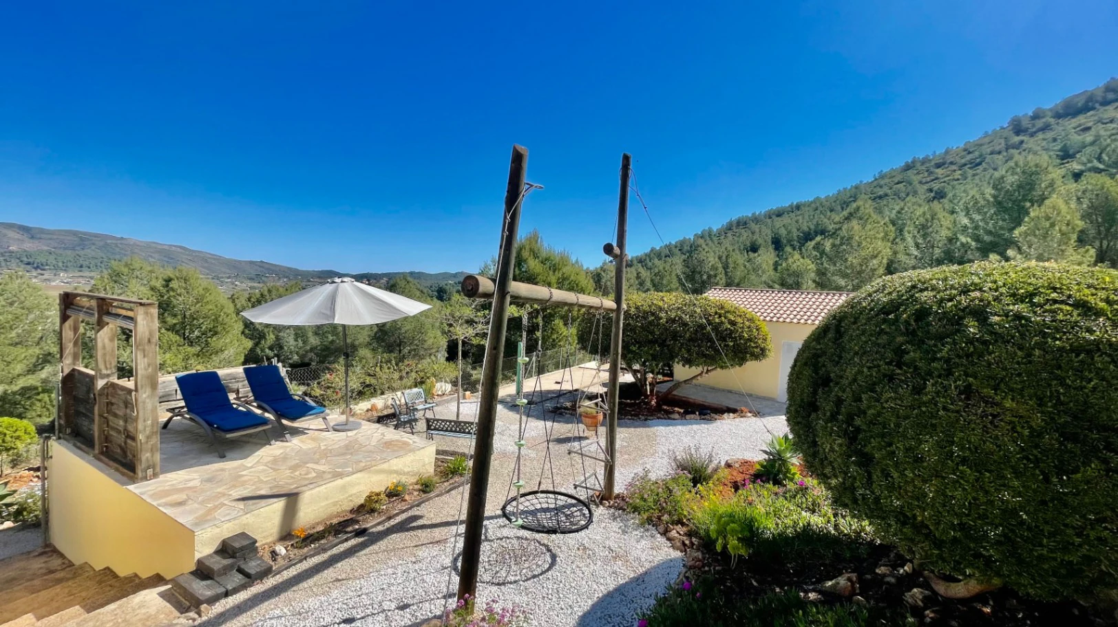 Villa for sale in Lliber:  Spectacular views, large plot