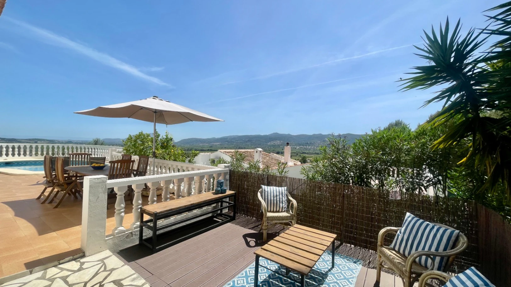 Villa for sale in Tormos: Spectacular views, guest apartment