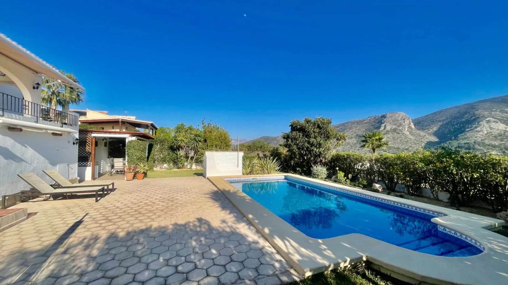 Villa for sale in Pedreguer - Impressive, modern, spectacular views