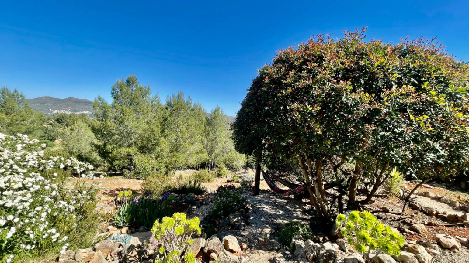Villa for sale in Lliber:  Spectacular views, large plot