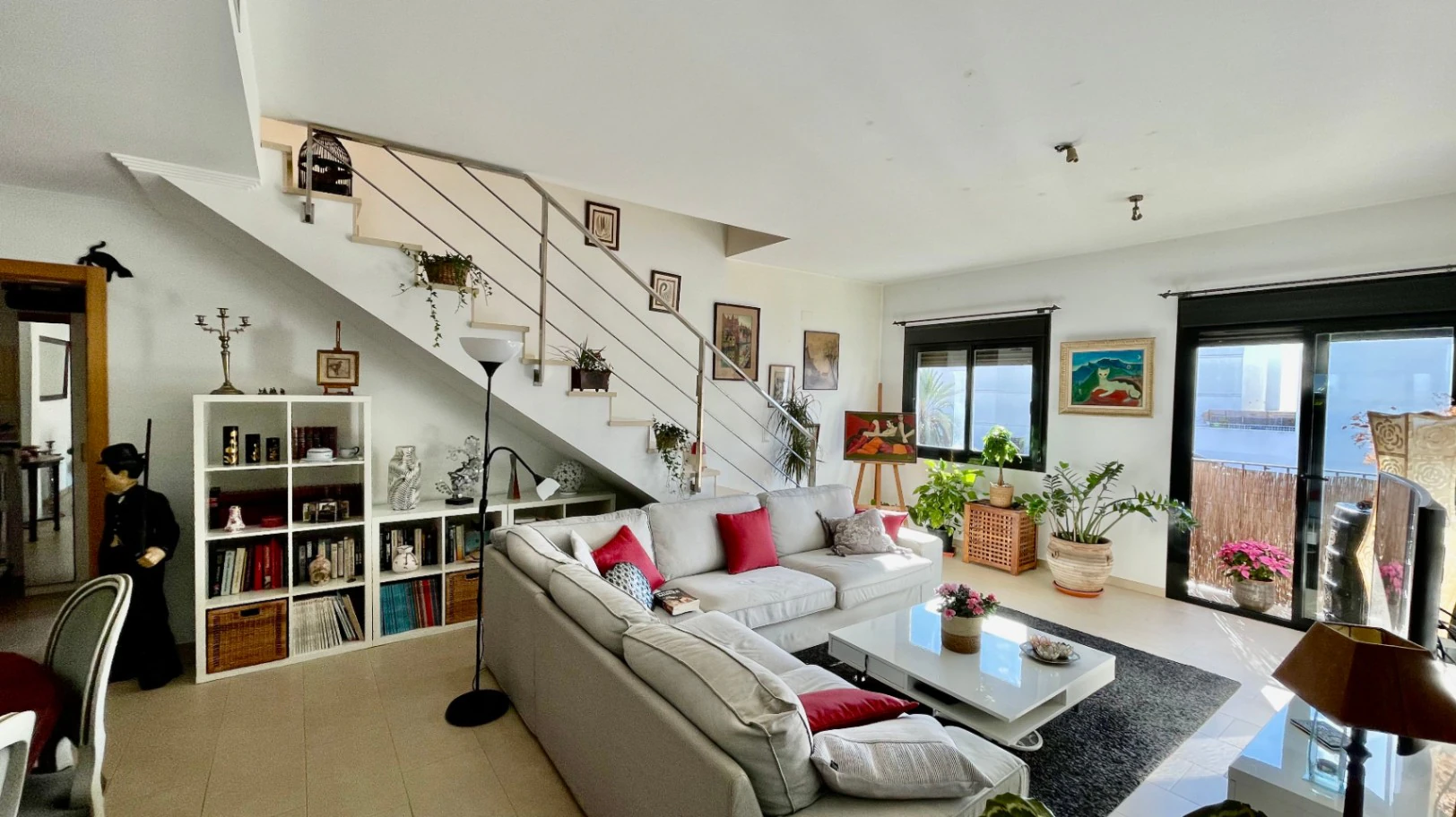 Penthouse apartment in Jalon: Prime central location
