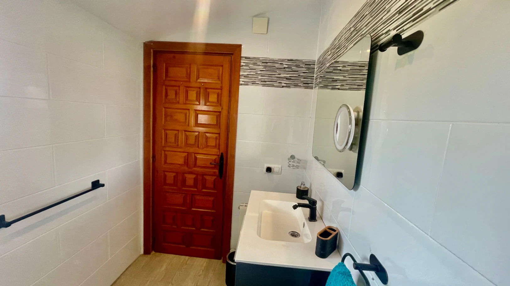 Villa for sale in Alcalali: One level, south-facing, generous plot