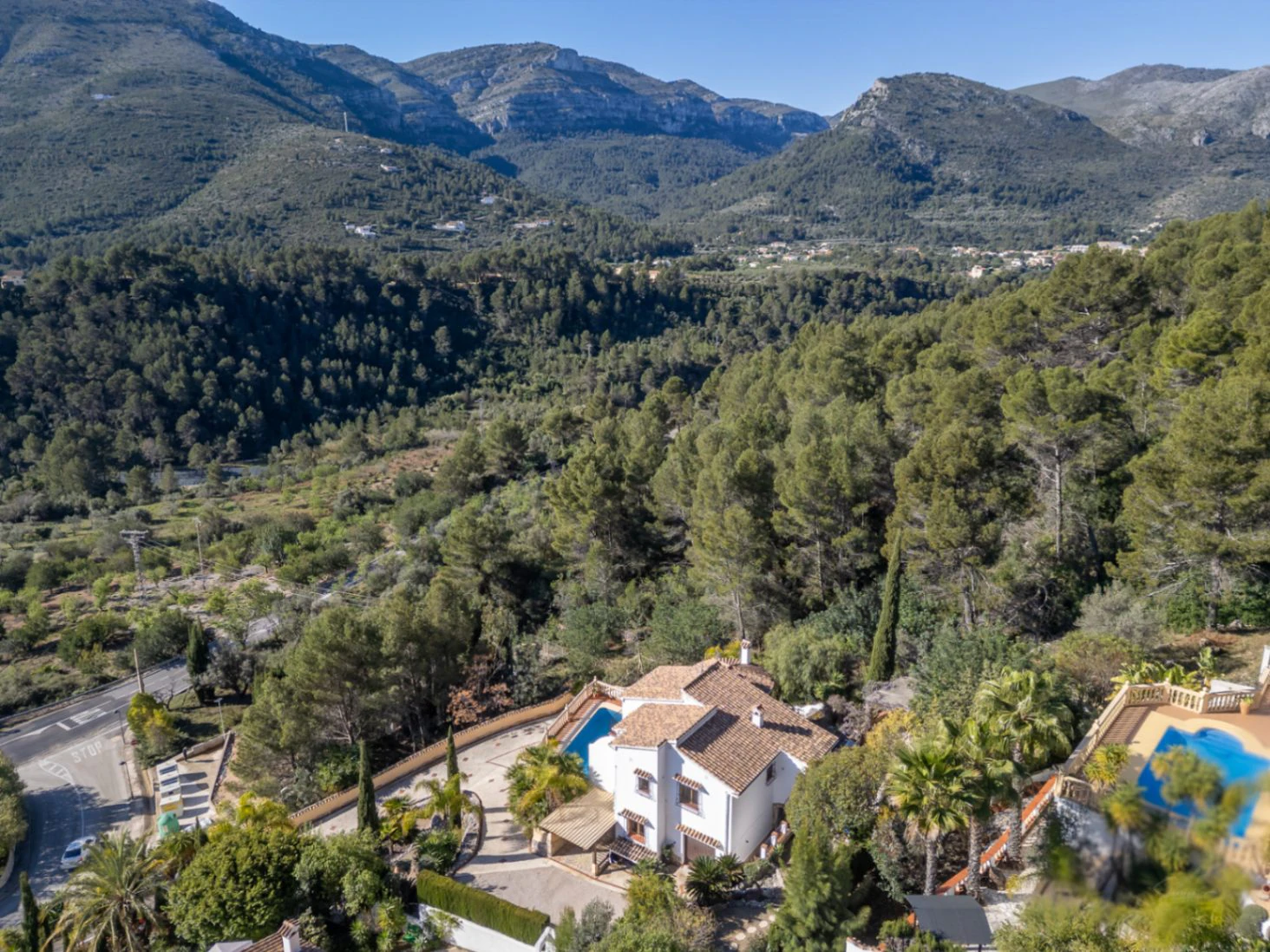 Villa for sale in Benigembla: Breathtaking views, exceptional privacy