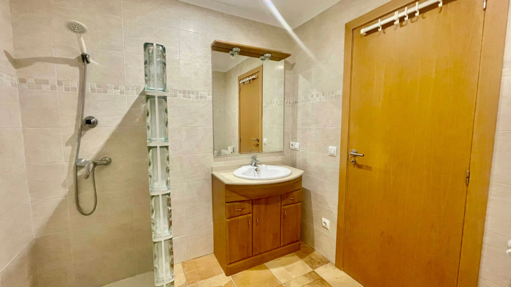 Modern townhouse for sale in Murla:  Spacious and versatile