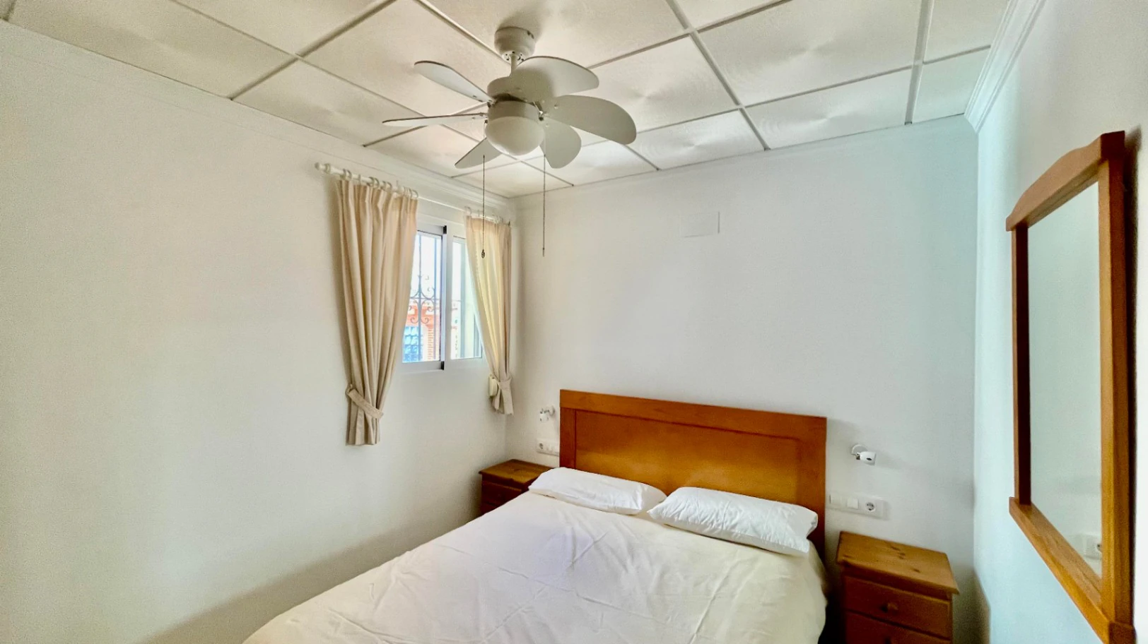 Villa en venta en Jalón: moderna, con fácil acceso y unas vistas impresionantes
